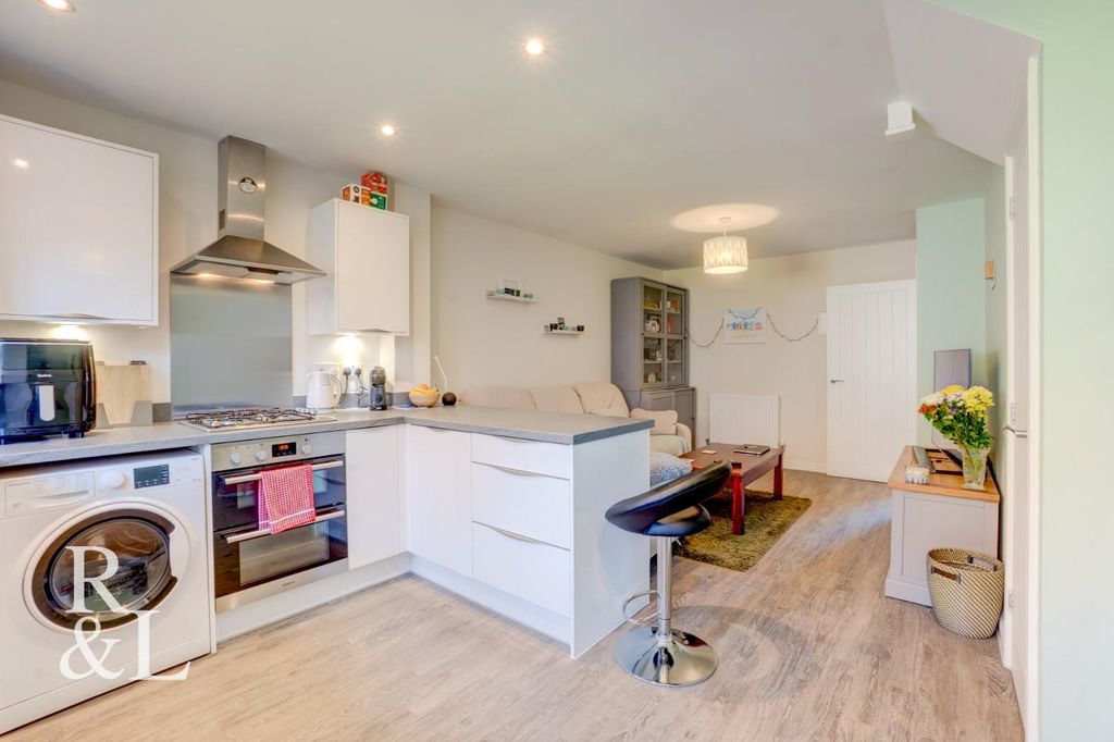 Property photo 3 of 32 3Poplar (8).Jpg