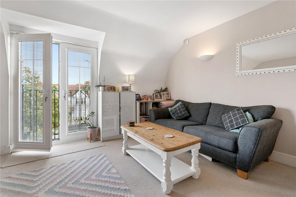 Property photo 3 of 15 Picture No. 05