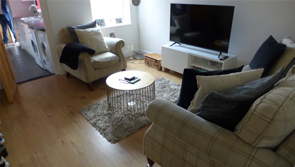 Property photo 2 of 7 Picture No. 05