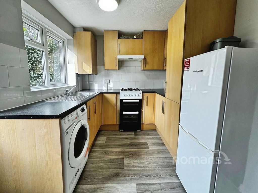 Property photo 3 of 10 Pbox-Img.Jpg