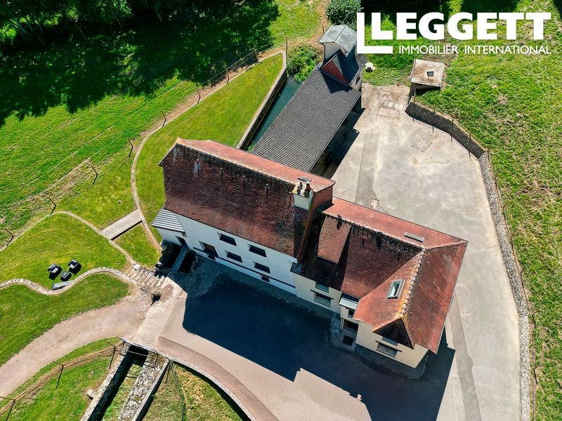 Property photo 2 of 10