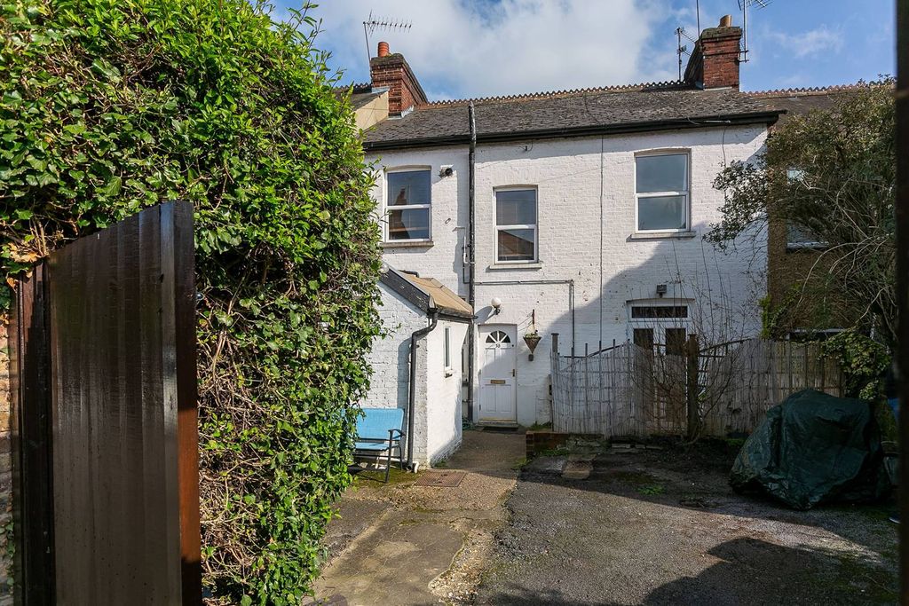 Property photo 2 of 19