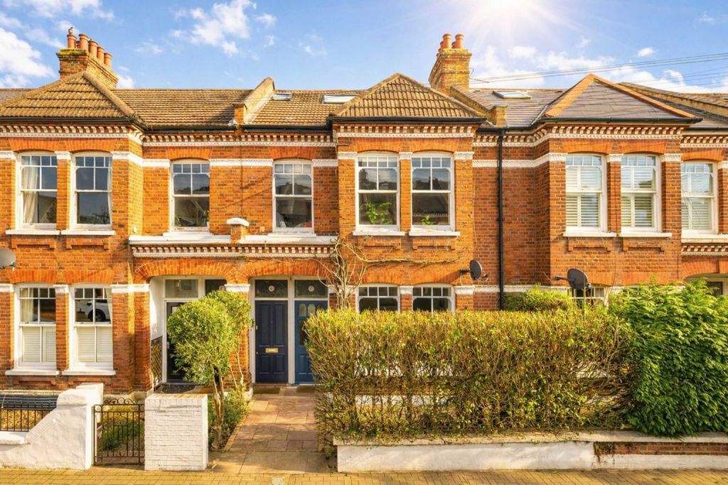 Property photo 1 of 8