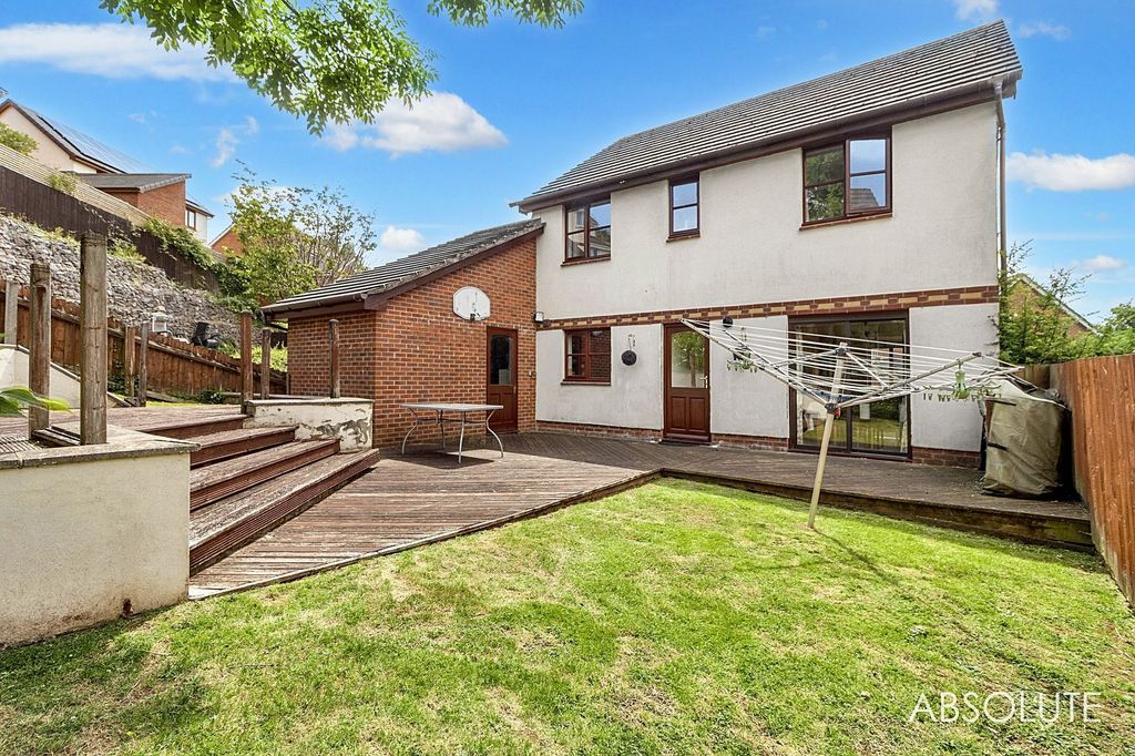 Property photo 1 of 23