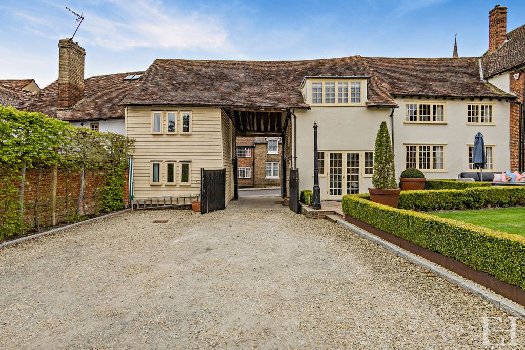 Property photo 3 of 44 8643202-Exteriorwm07v2-800