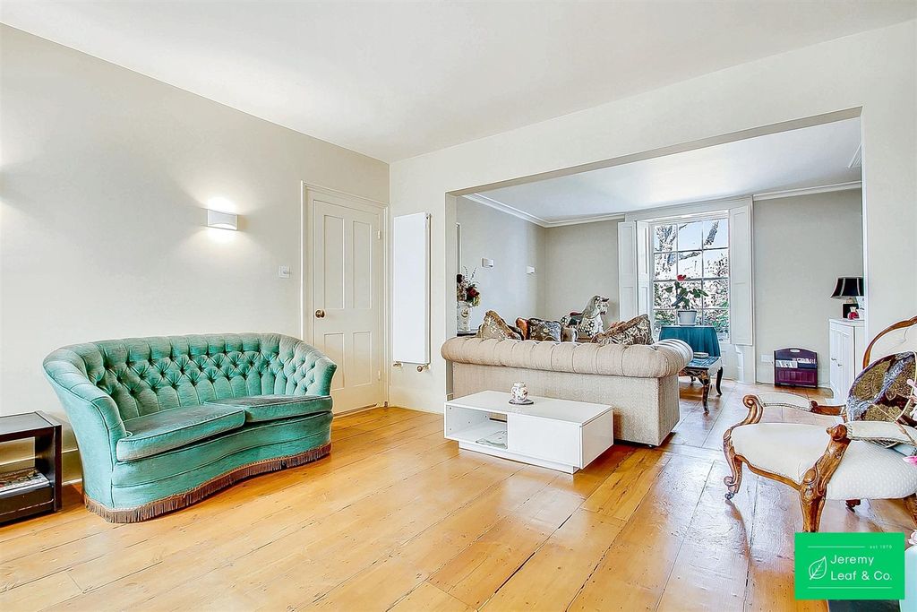 Property photo 3 of 22