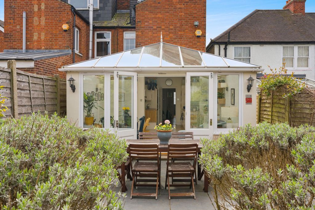 Property photo 3 of 23