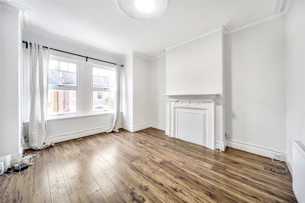 Property photo 2 of 11 Picture No. 03