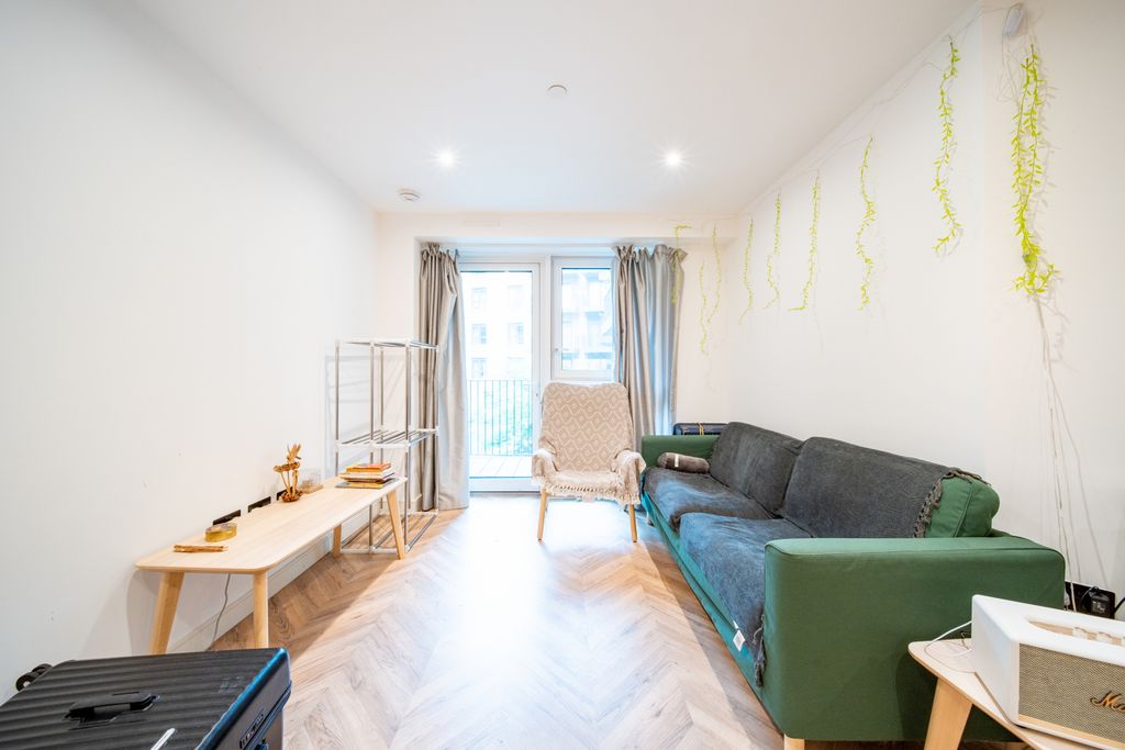 Property photo 1 of 30 Yorke House, Kingston Upon Thames, Kt1
