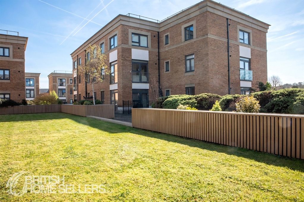 Property photo 1 of 9 Picture No. 08