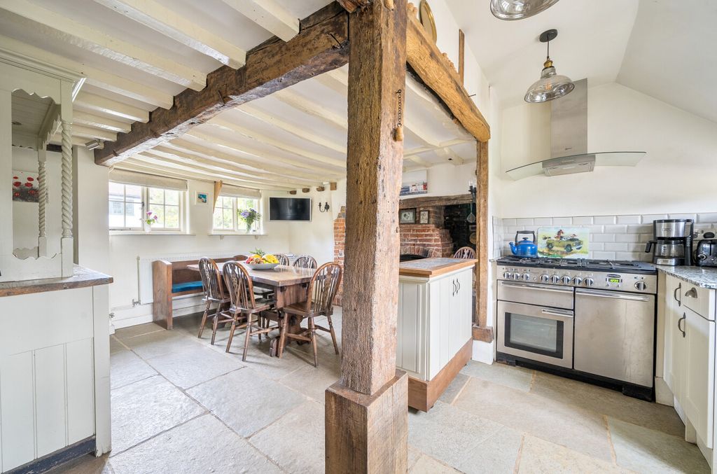 Property photo 2 of 34 1357665-16-68Dabf...