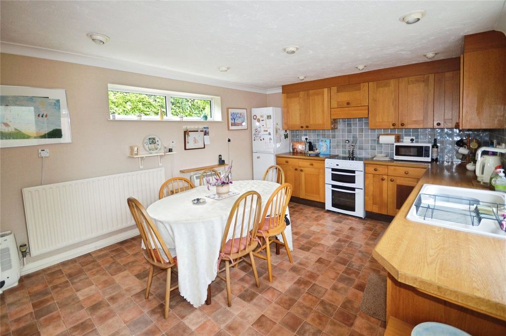 Property photo 2 of 18 Kitchen/Dining Room