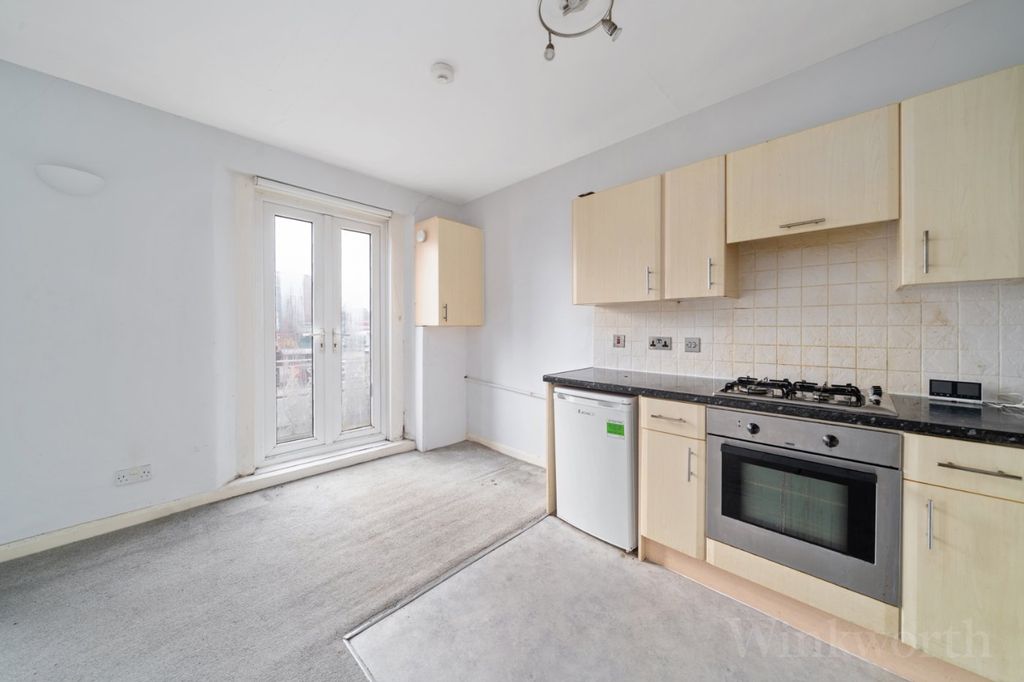 Property photo 2 of 7 Picture No. 03