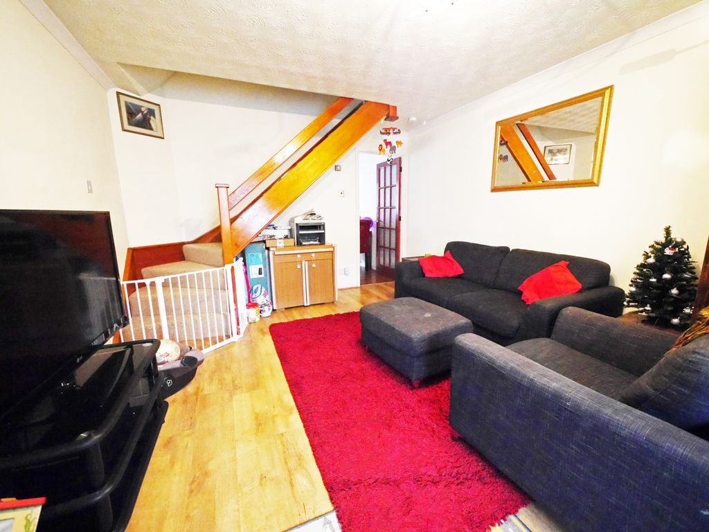 Property photo 3 of 6