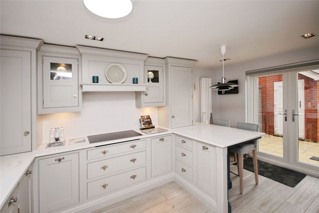 Property photo 3 of 26 Picture No. 20