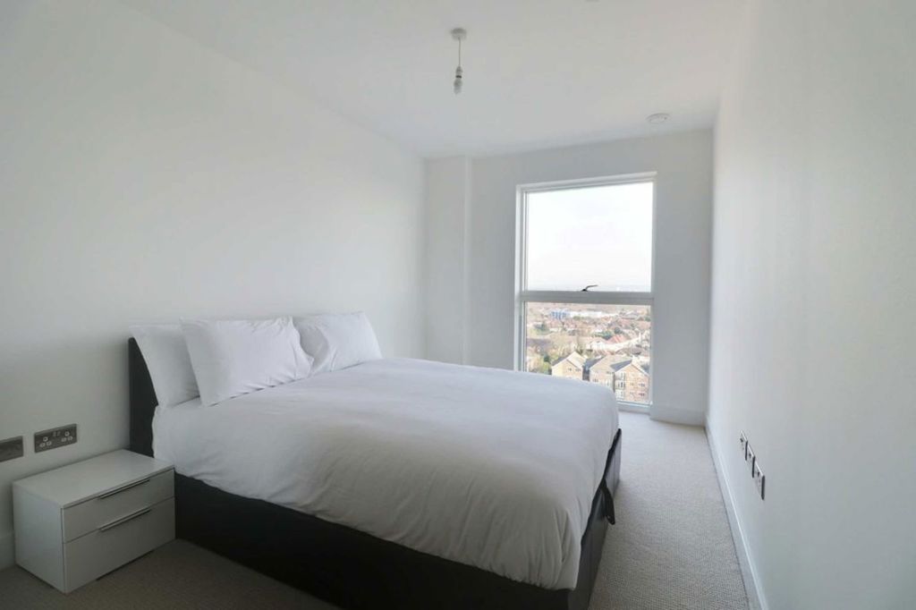 Property photo 3 of 4