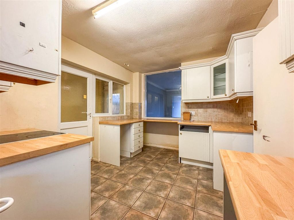 Property photo 2 of 14 04-02-2026__21-24-46_Img_4828.Qh0Mu.Jpg