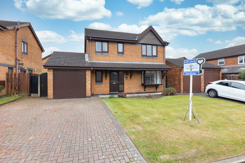 Property photo 1 of 23