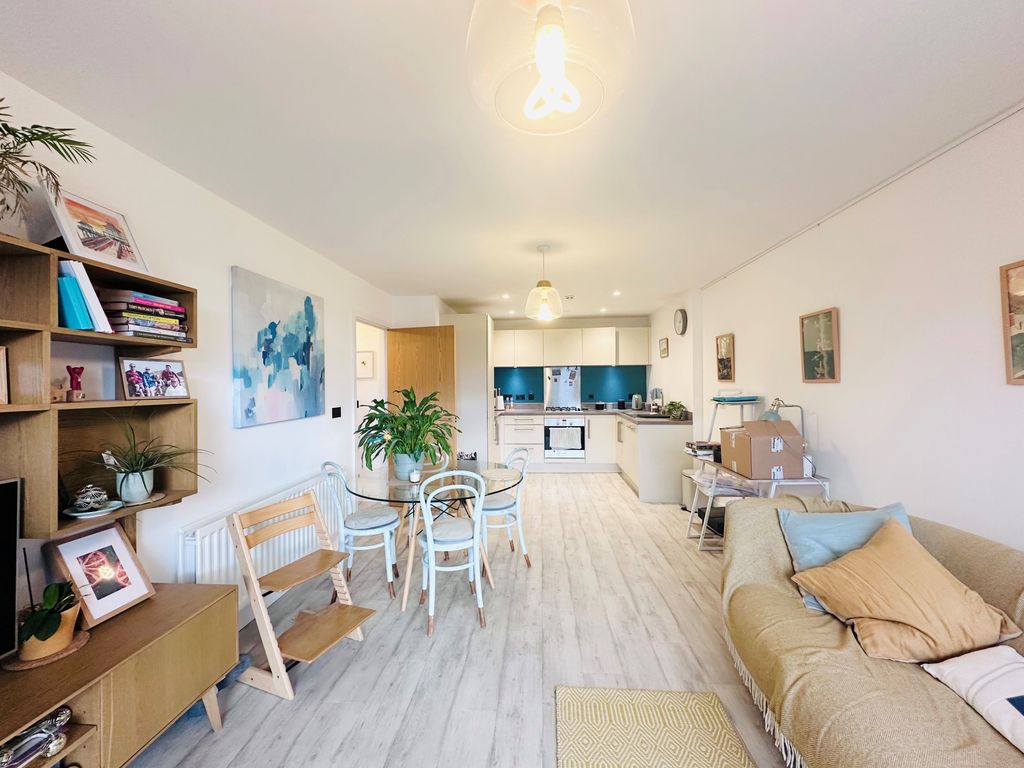 Property photo 3 of 8