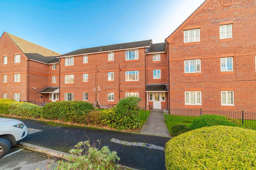 Property photo 1 of 14