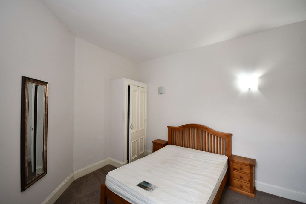 Property photo 3 of 6 Photo