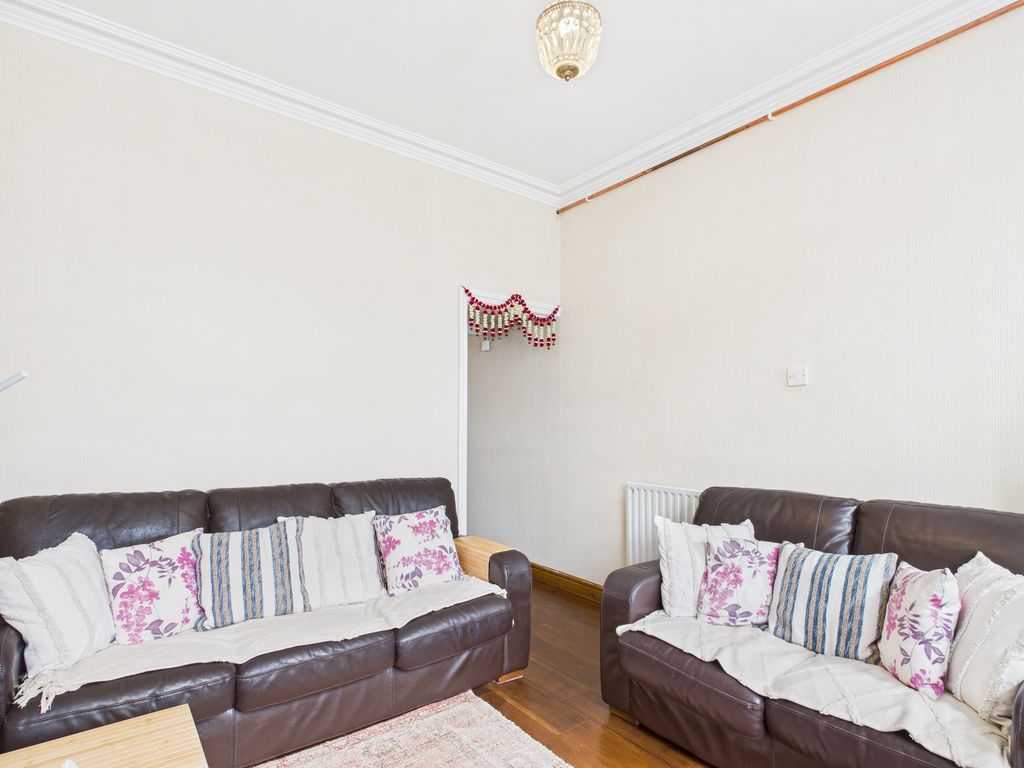 Property photo 3 of 28