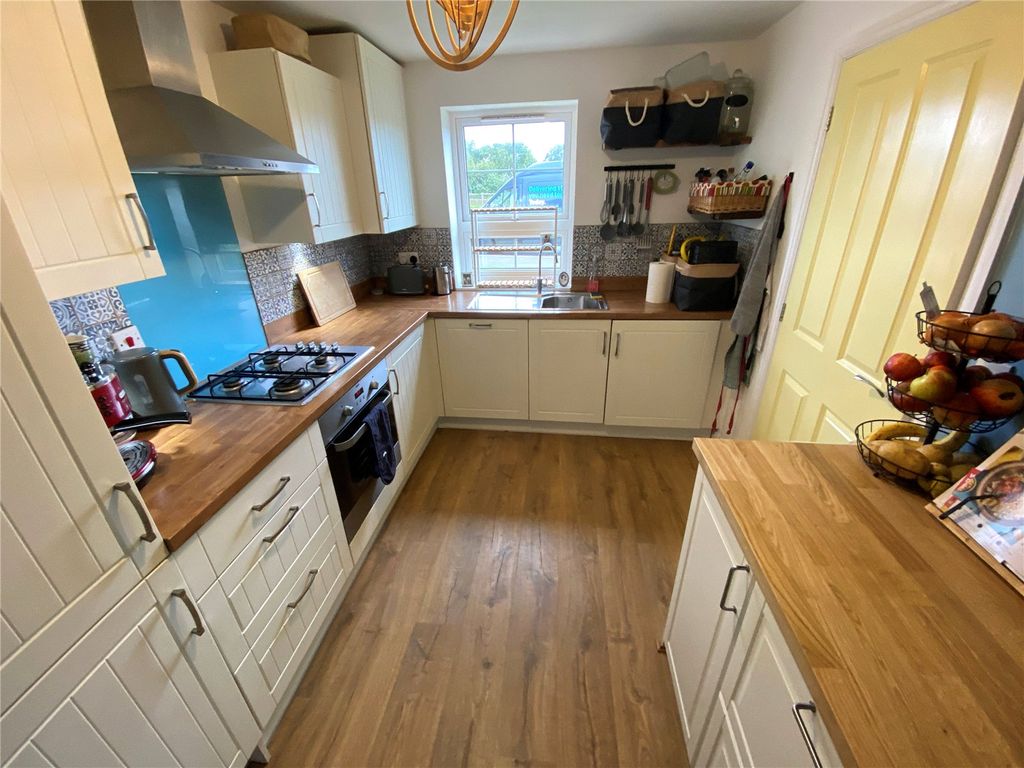 Property photo 3 of 25 Picture No. 17