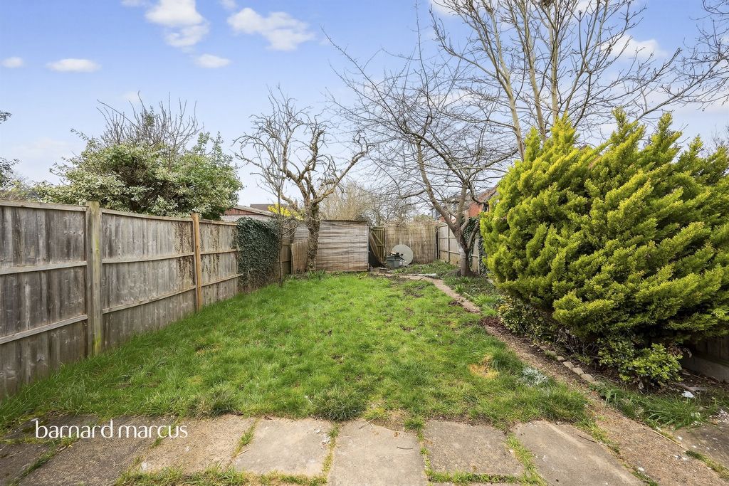 Property photo 2 of 12