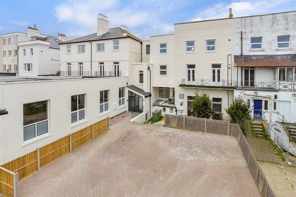 Property photo 1 of 7 External - Use