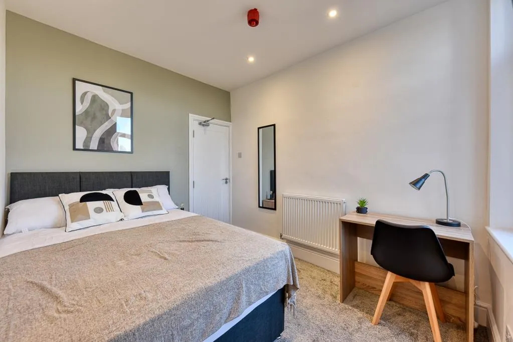 Apartment in Nottingham, Gedling - View 3