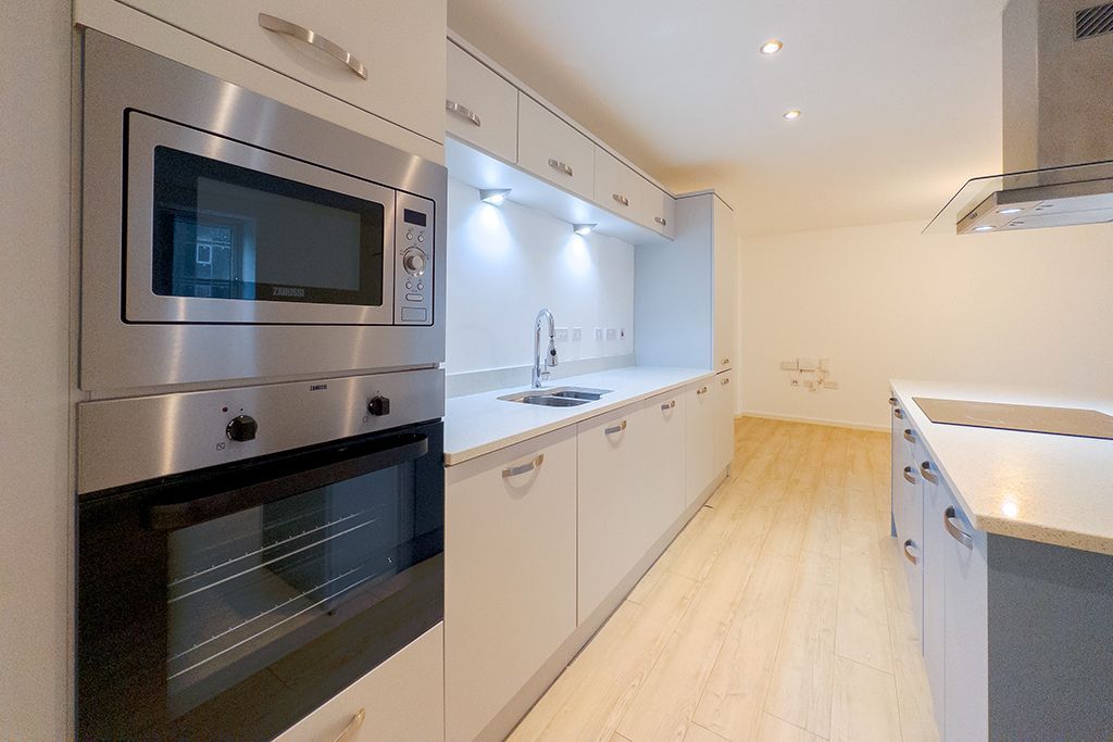 Property photo 3 of 25