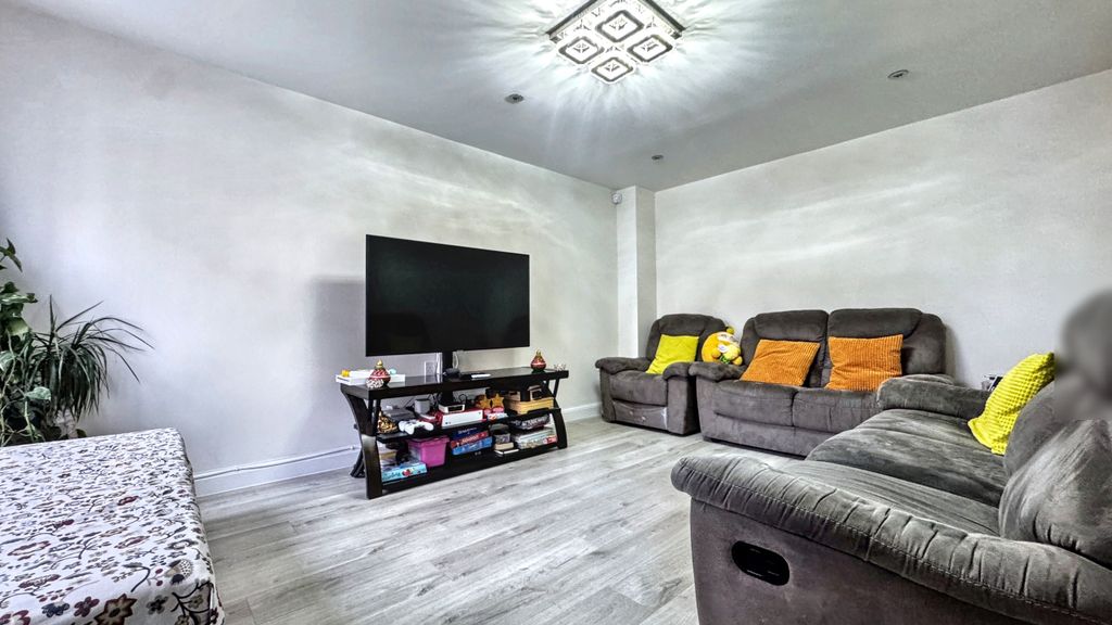 Property photo 3 of 19 Img_7070.Jpeg