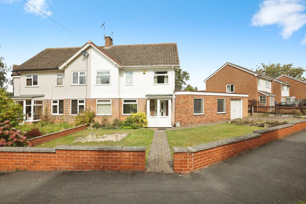 Property photo 1 of 12
