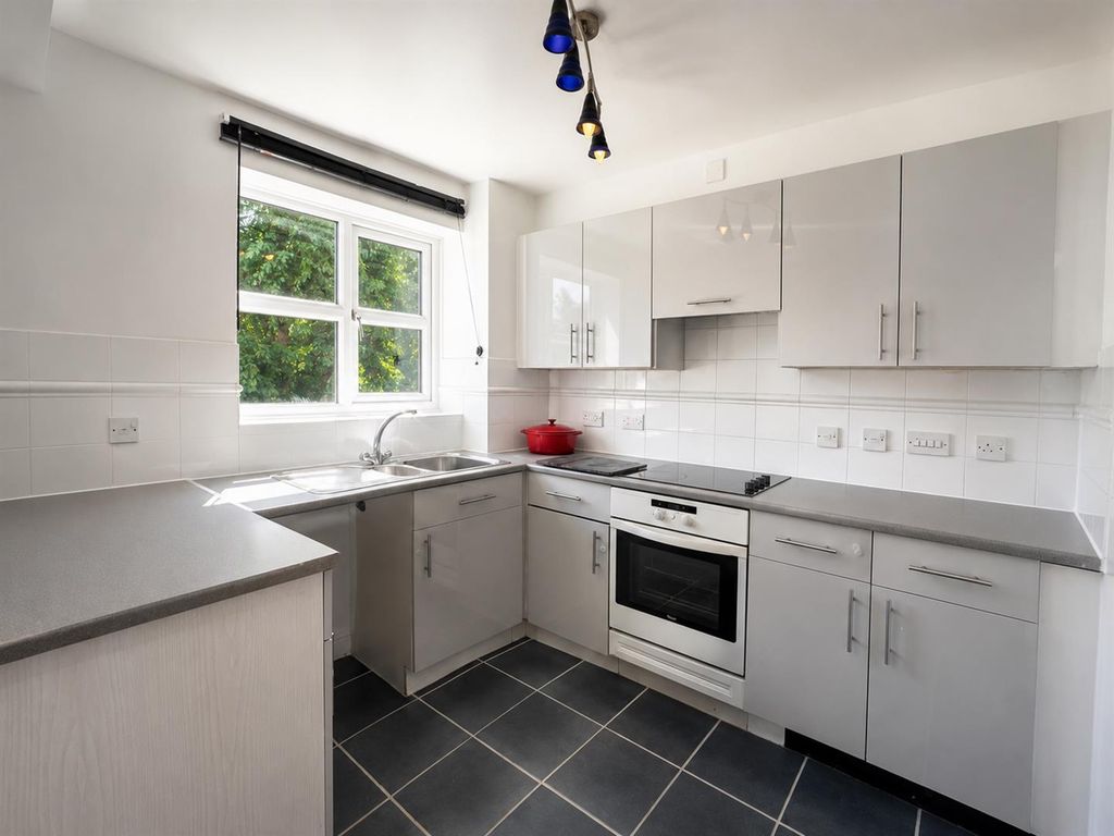 Property photo 3 of 8 6235Ad3F-4Aa2-4053-Be0F-Aaeaf1A308E8.Png