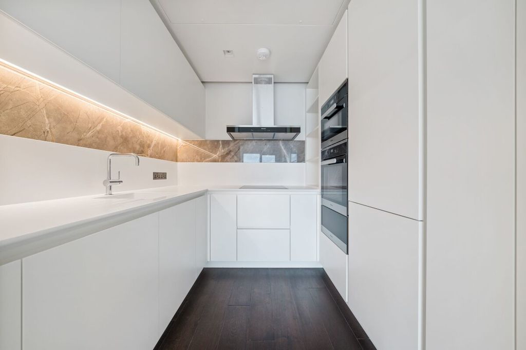 Property photo 2 of 14 Image 4