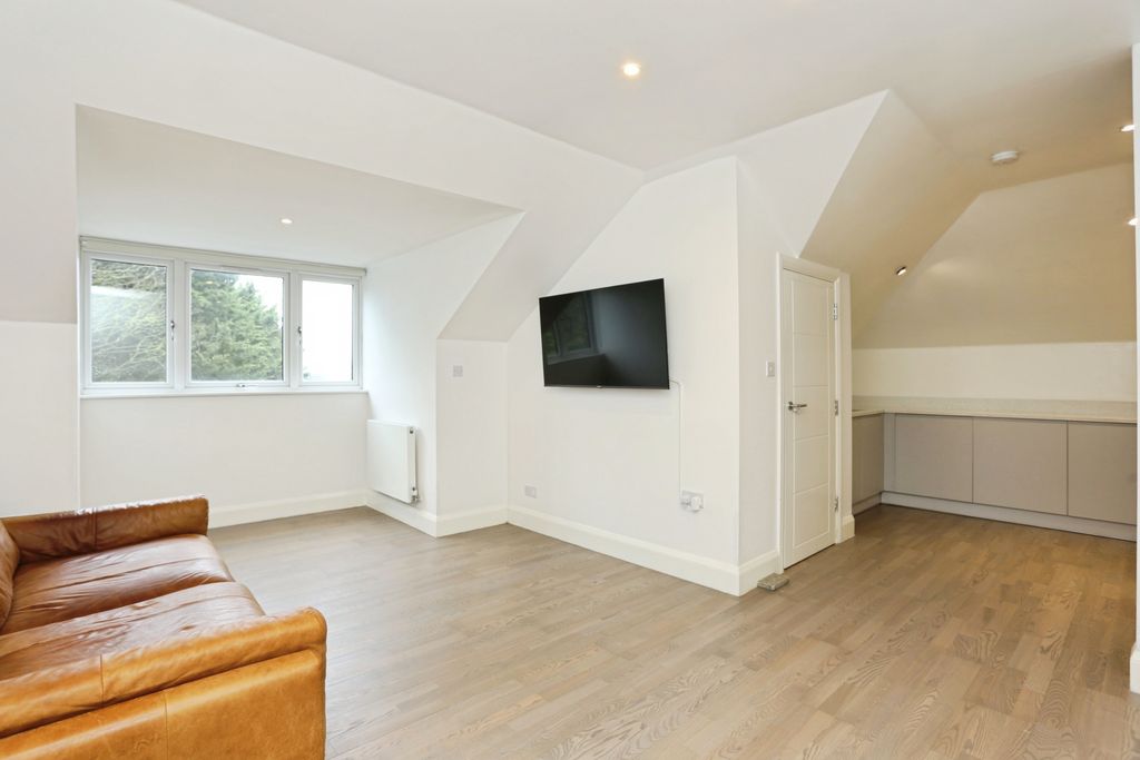 Property photo 2 of 16 Reception Room