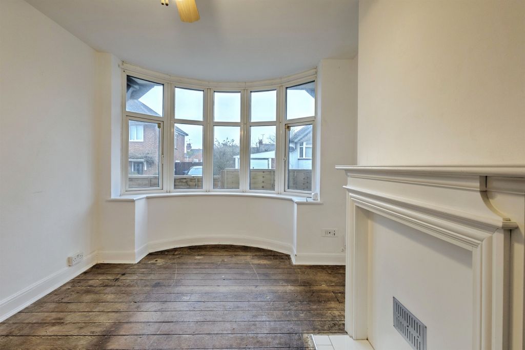 Property photo 3 of 40