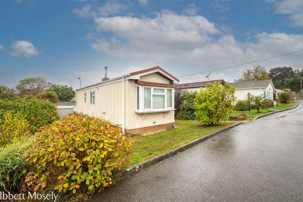 Property photo 1 of 7 20261007-5 St Ann's Way-31.Jpg