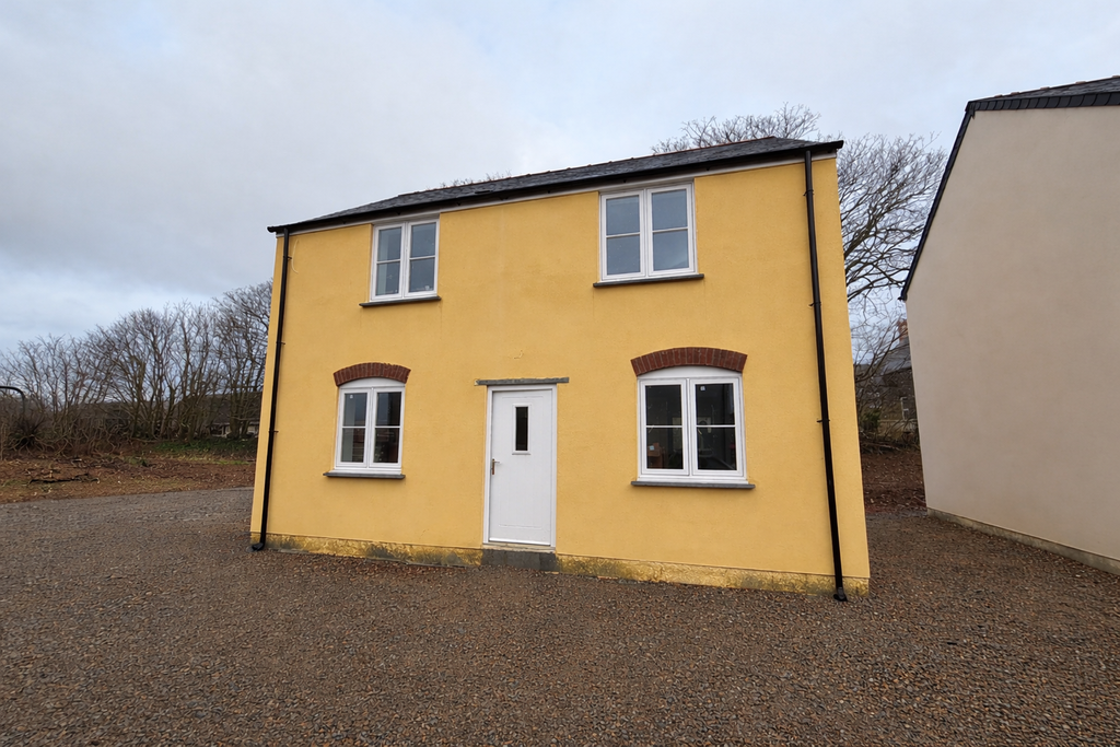 Property photo 1 of 1 97 Court Front