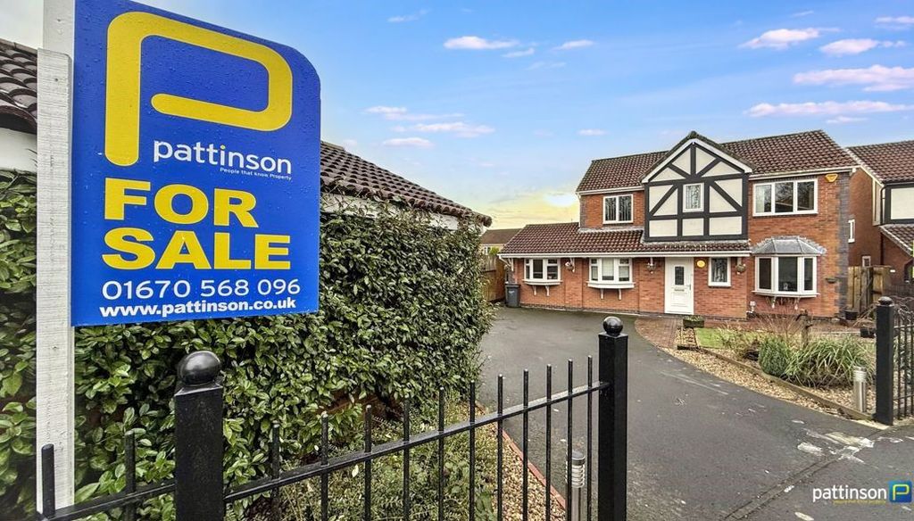 Property photo 1 of 41