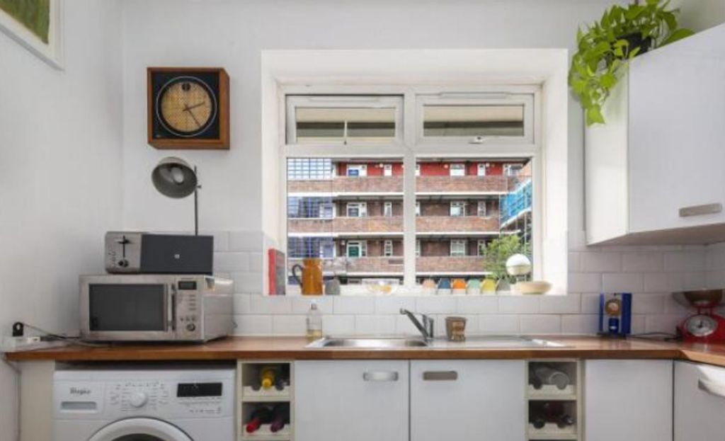 Property photo 2 of 4