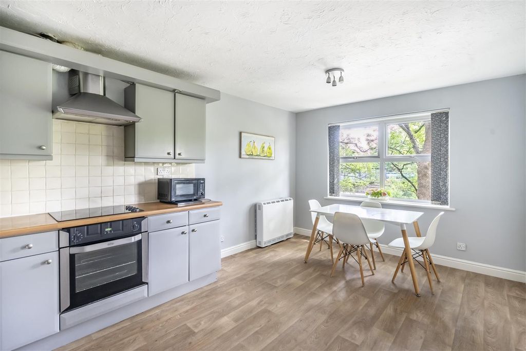 Property photo 3 of 13 73Wg-6.Jpg