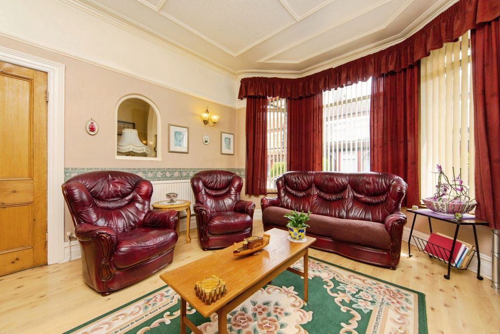 Property photo 2 of 16 Pbox-Img.Jpg