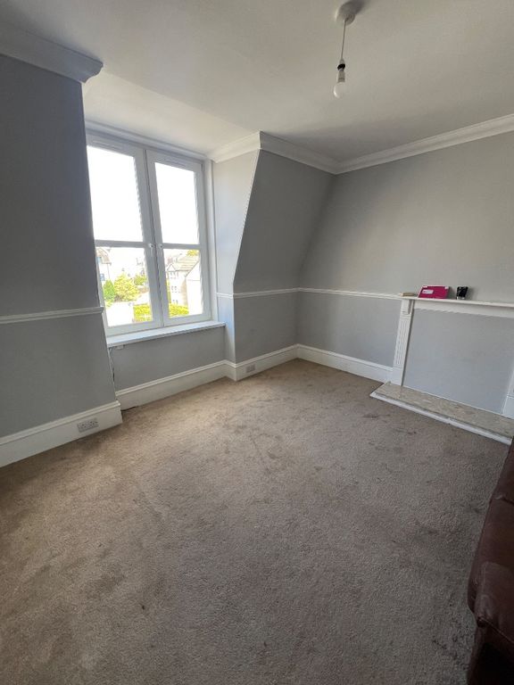 Property photo 3 of 9 Photo 3