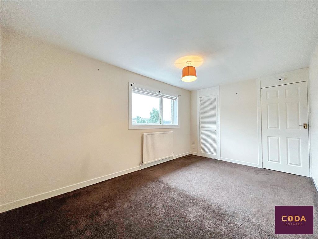 Property photo 2 of 8 Gihzrfml.Jpeg