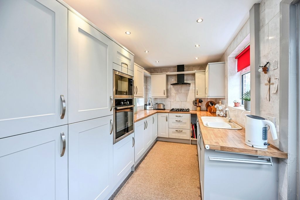 Property photo 2 of 19 Pbox-Img.Jpg