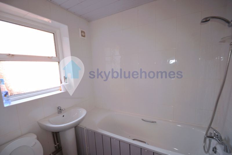 Property photo 3 of 7 Photo 13