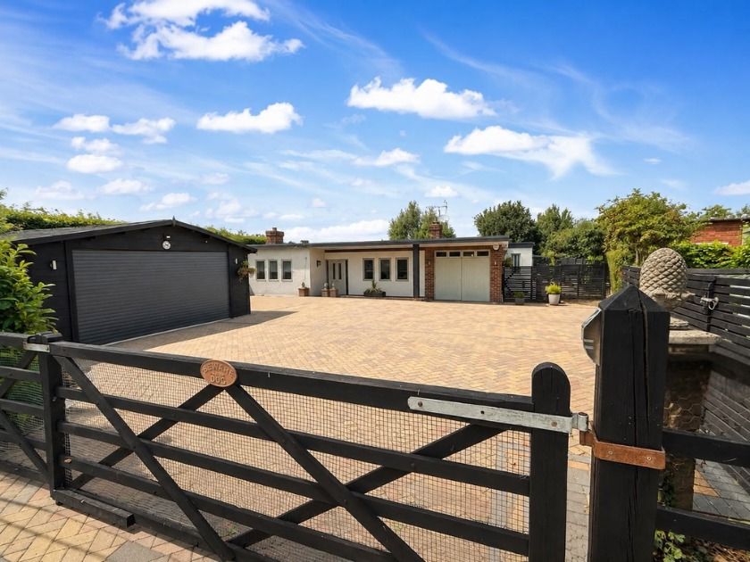 Property photo 1 of 20 5065880