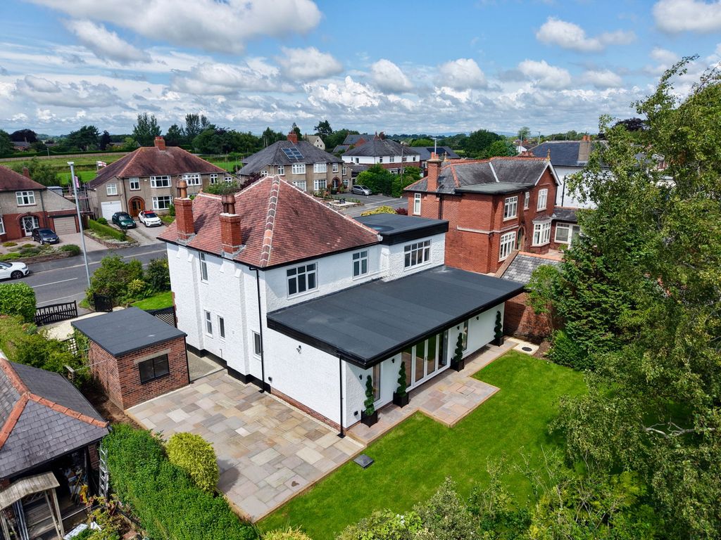 Property photo 2 of 44