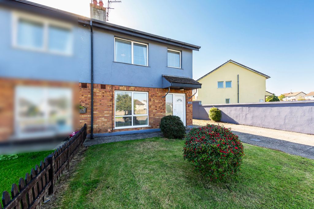 Property photo 1 of 27